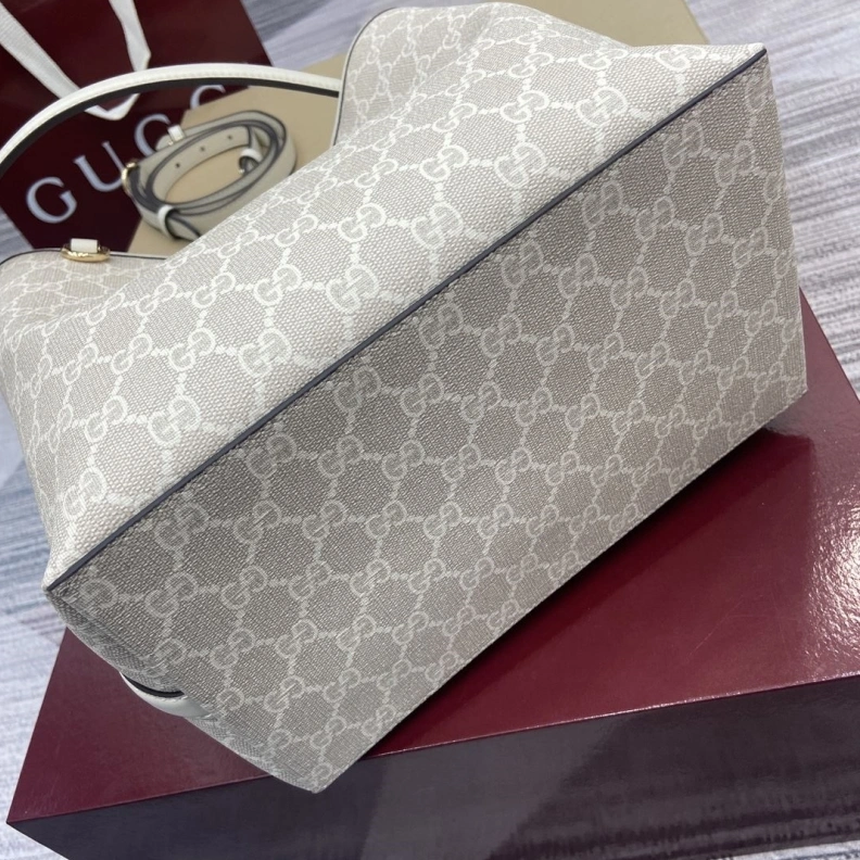 Reliable Gxccx Bucket Bags 38183