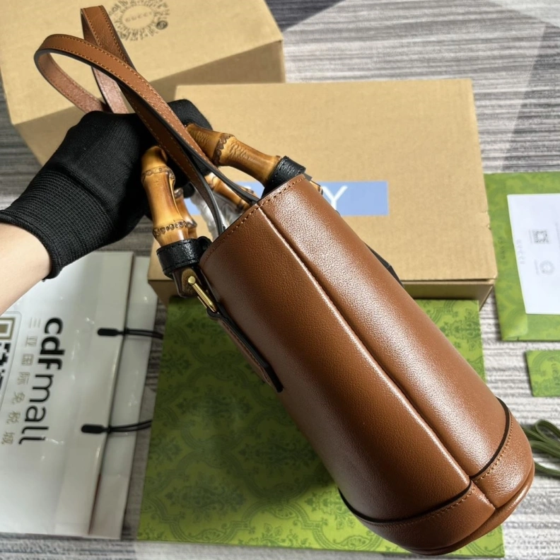 Flexible Gxccx Shopping Bags 36563