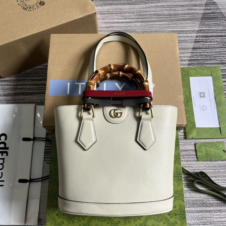 EyeCatching Gxccx Shopping Bags 36564