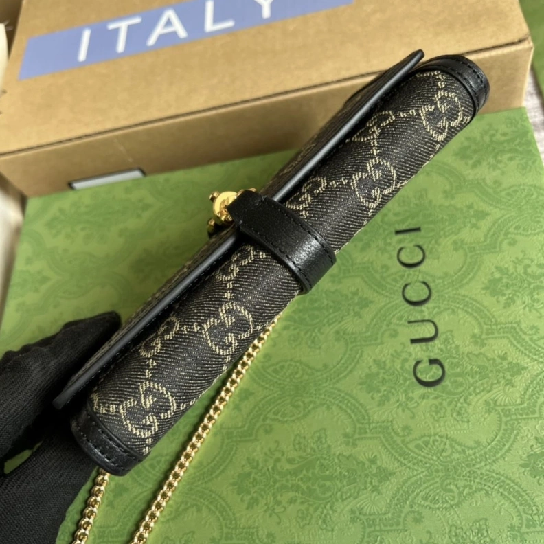 Compact Gxccx Wallets & Purse 34830