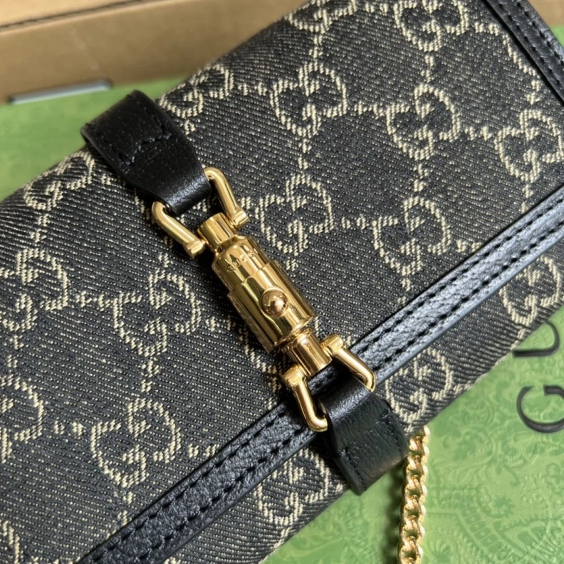 Compact Gxccx Wallets & Purse 34830