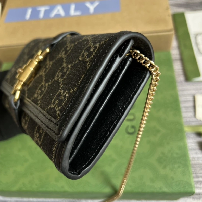 Compact Gxccx Wallets & Purse 34830