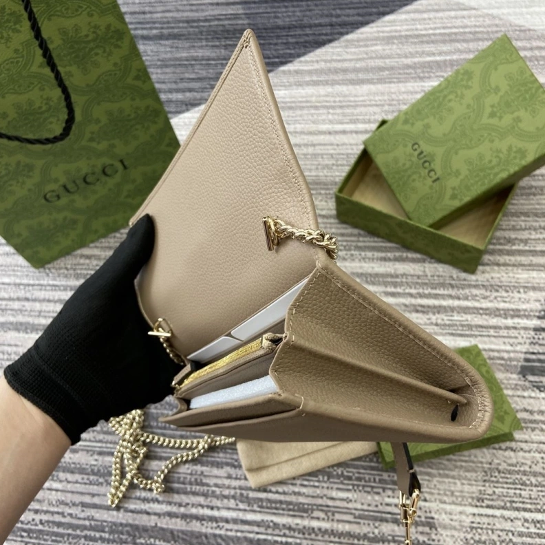 Sophisticated Gxccx Wallets & Purse 34808