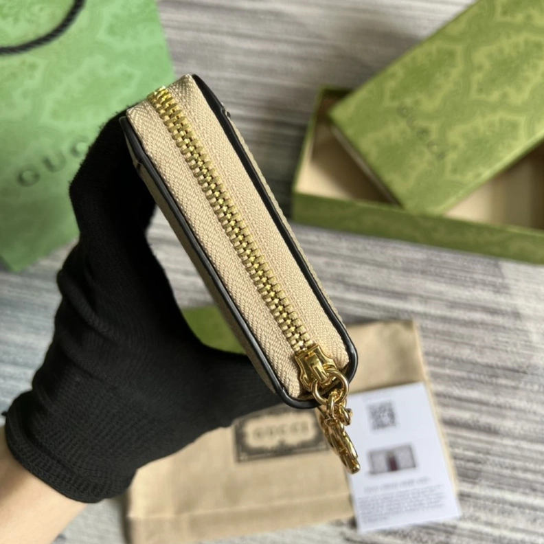 Sophisticated Gxccx Wallets & Purse 34862