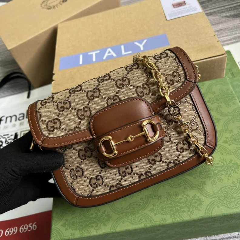 Bold Gxccx Clutch Bags 38071