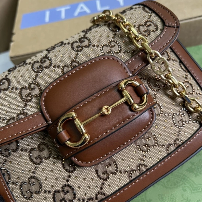 Bold Gxccx Clutch Bags 38071