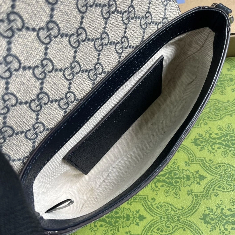 Resilient Gxccx Top Handle Bags 35530