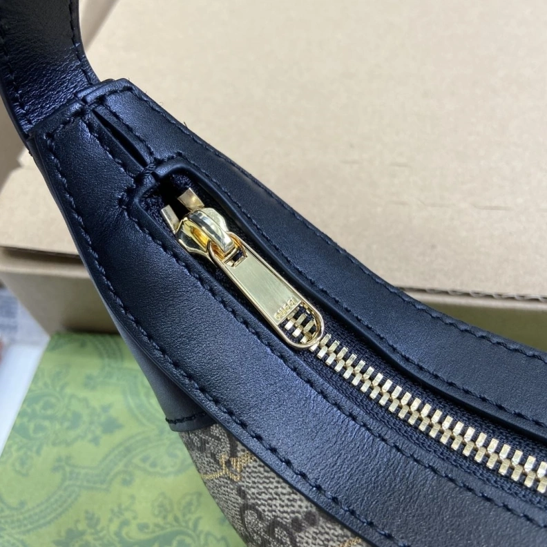 Gxccx Top Handle Bags Bold 35489