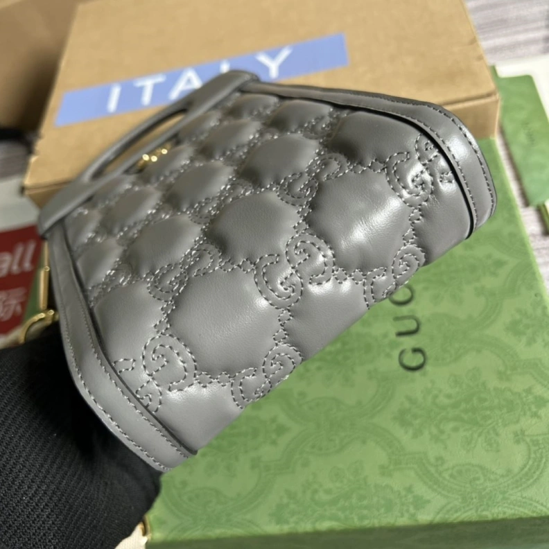 Resilient Gxccx Top Handle Bags 35480