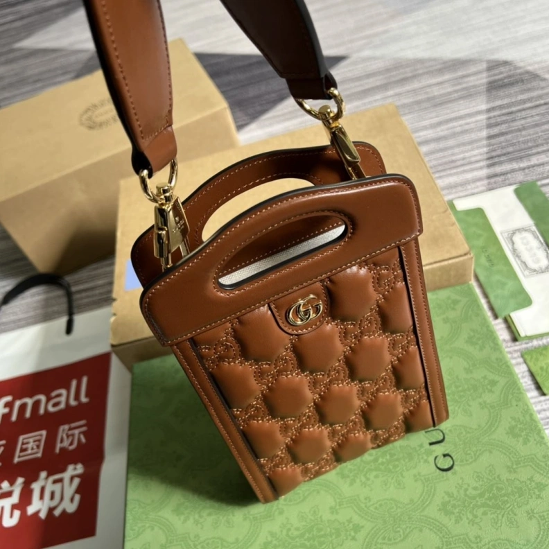 Reliable Gxccx Top Handle Bags 35478