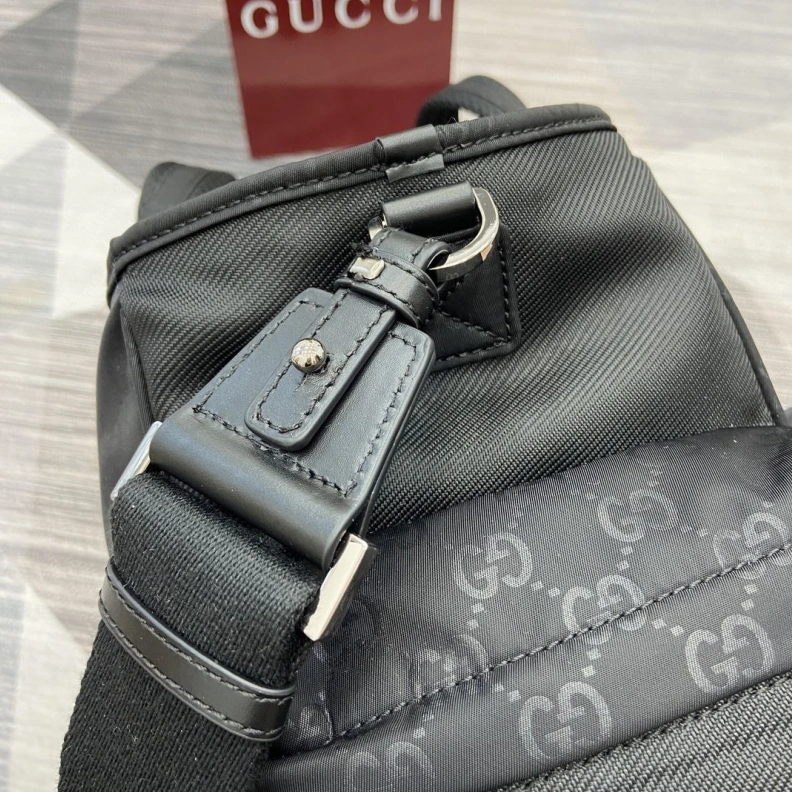 Fashionable Gxccx Travel Bags 35320