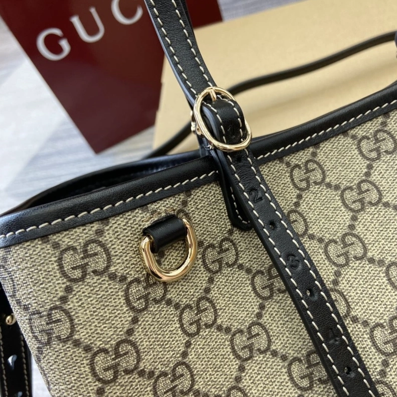Versatile Gxccx Shopping Bags 36549