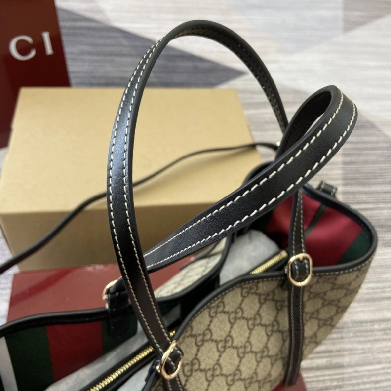 Versatile Gxccx Shopping Bags 36549