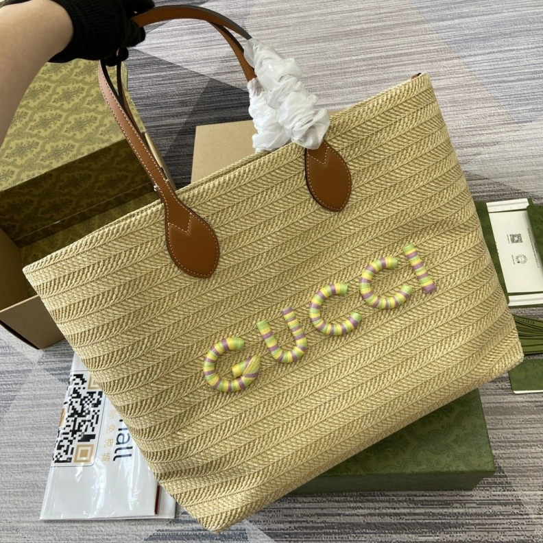 Gxccx Shopping Bags Trendsetting 36523