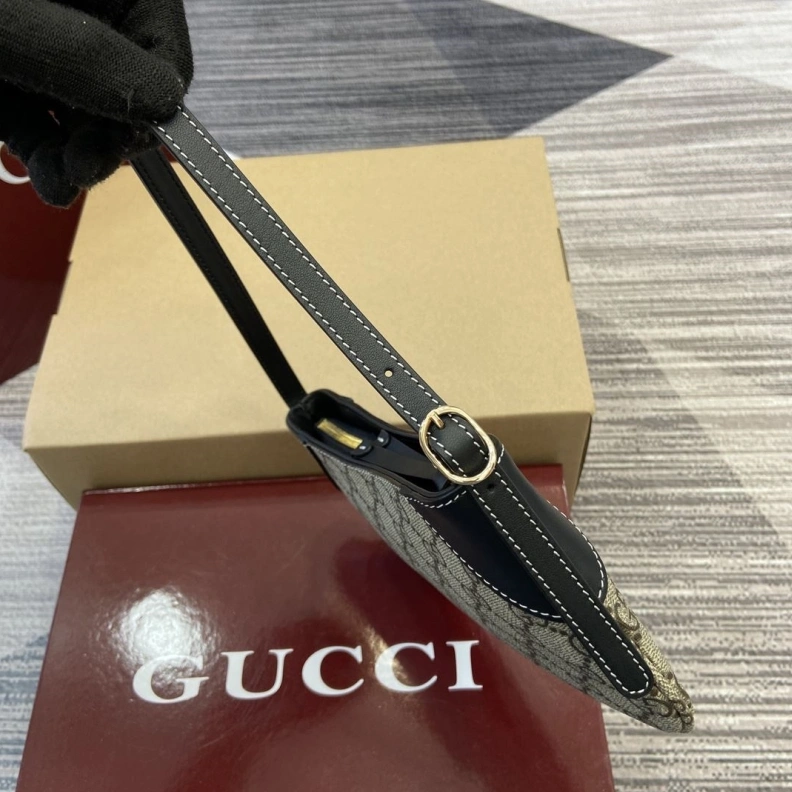 StreetReady Gxccx Top Handle Bags 35415