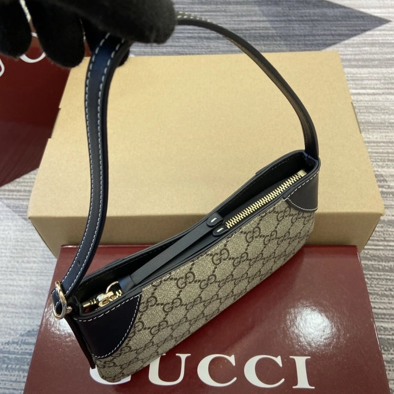 StreetReady Gxccx Top Handle Bags 35415