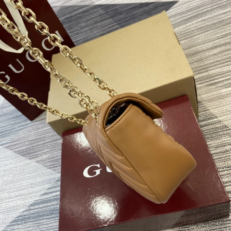 Comfortable Gxccx Top Handle Bags 35384