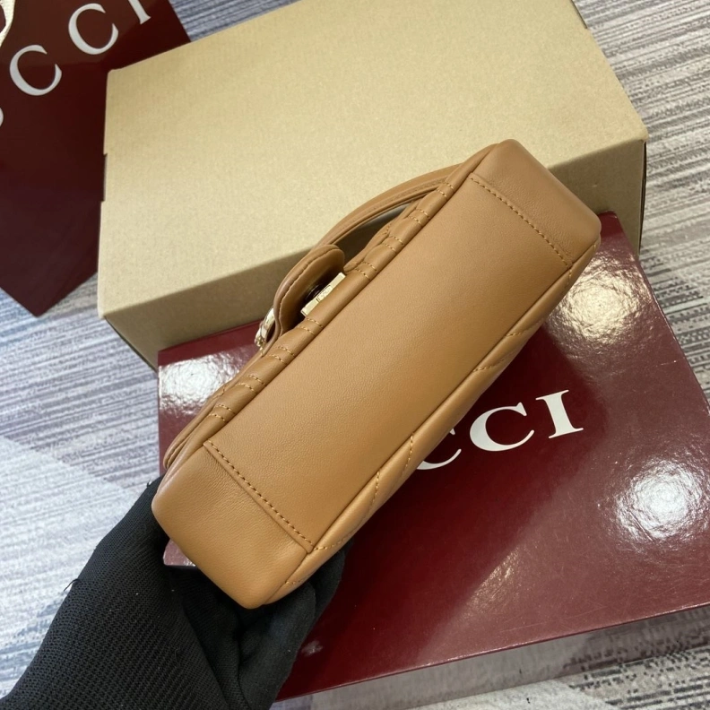 Comfortable Gxccx Top Handle Bags 35384