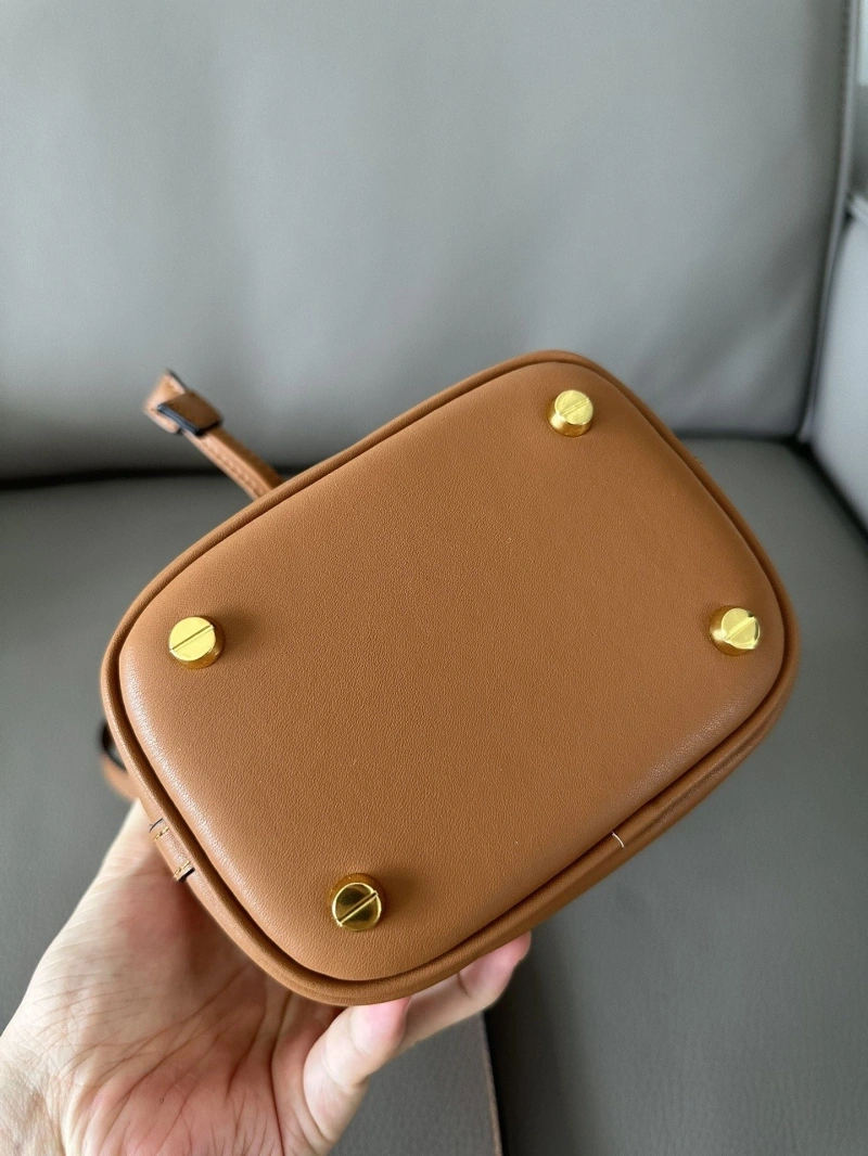 MCX Bucket Bags Bold 81499