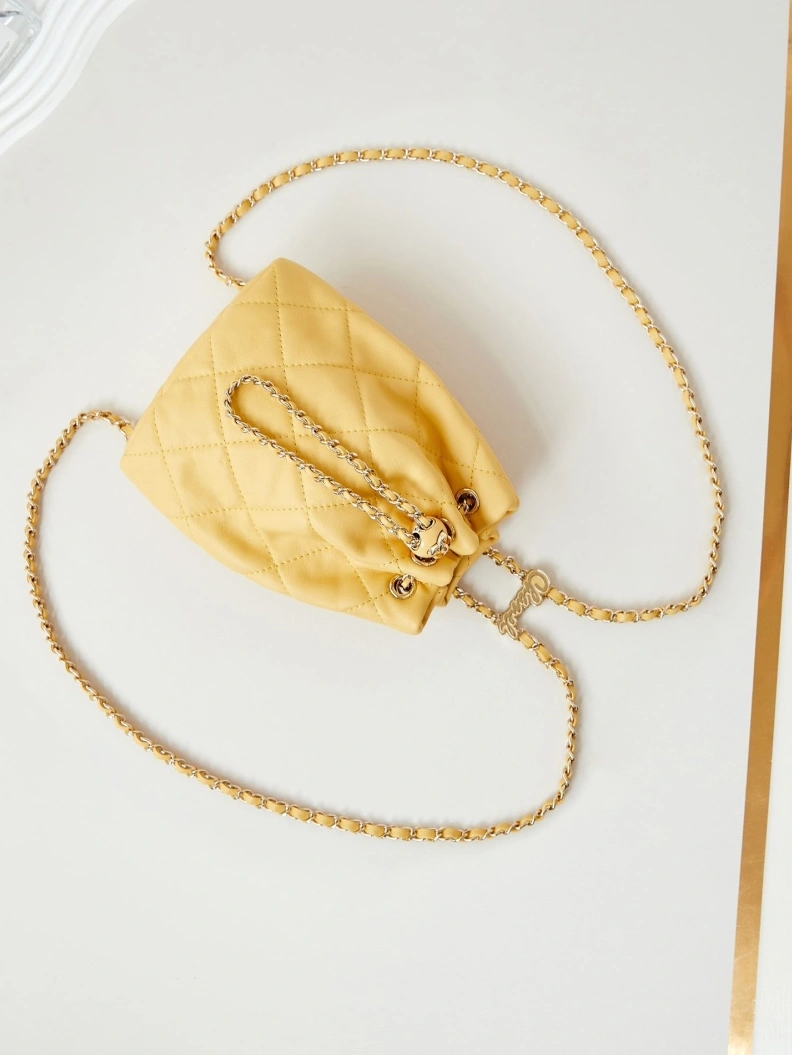 Compact Chxnxl Bucket Bags 30743