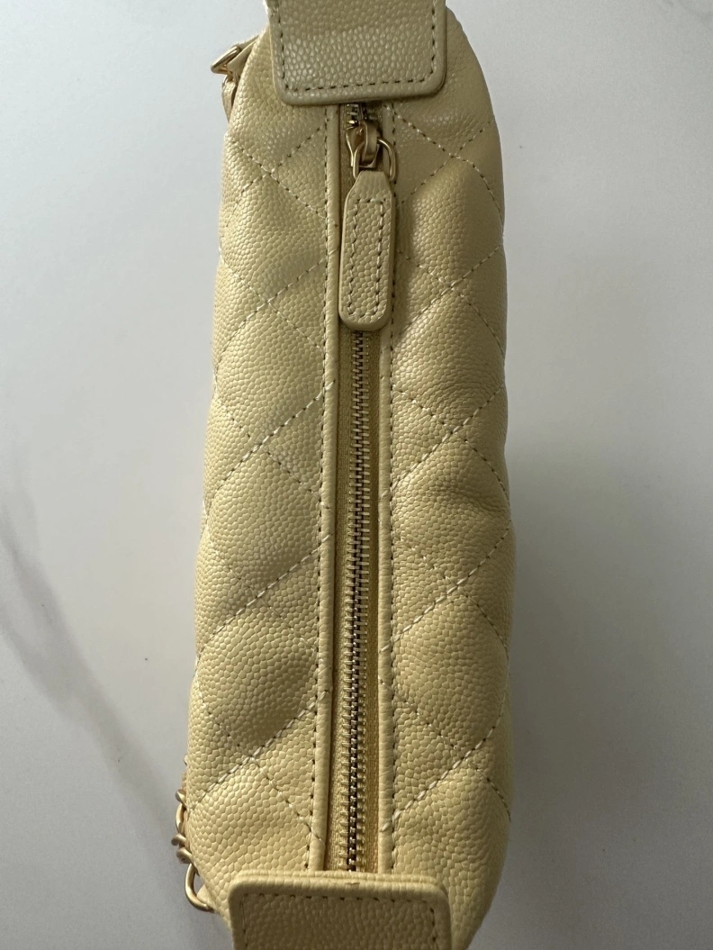 Vibrant Chxnxl Top Handle Bags 29144