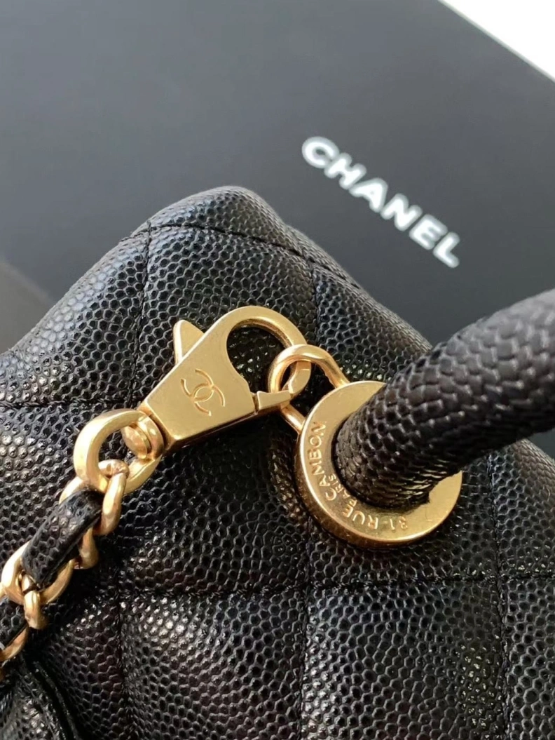 Resilient Chxnxl Top Handle Bags 29105