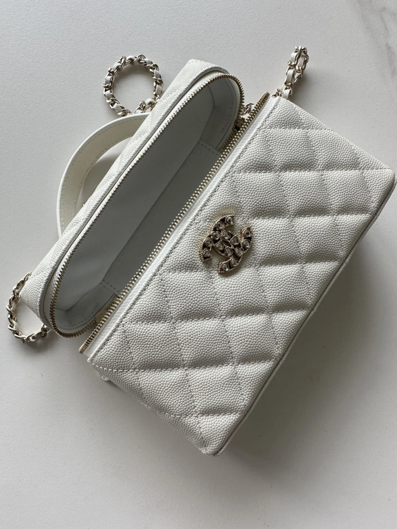 Soft Chxnxl Cosmetic Bags 29215