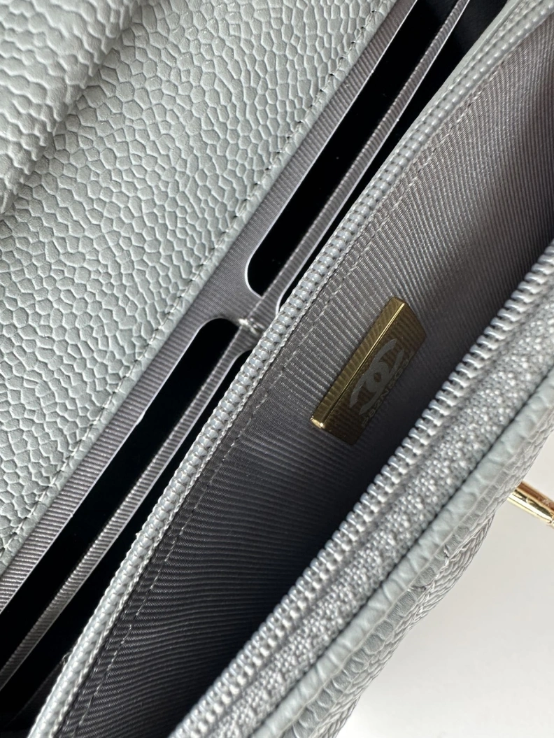 Resilient Chxnxl WOC Bags 28938