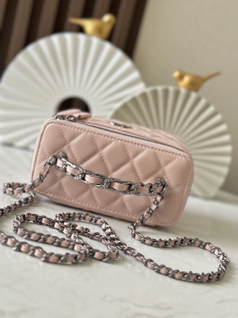 Sleek Chxnxl Cosmetic Bags 29213