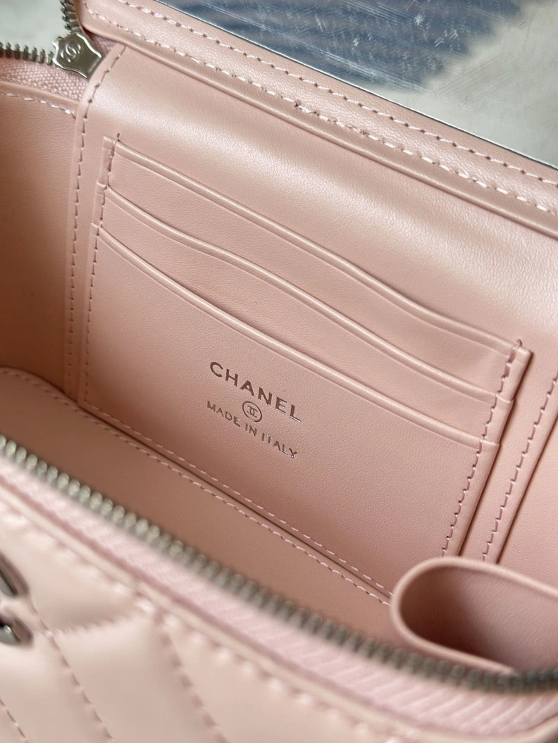 Sleek Chxnxl Cosmetic Bags 29213