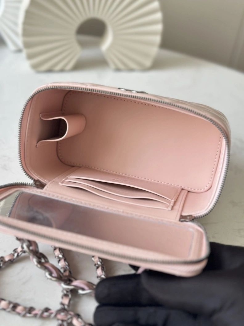 Sleek Chxnxl Cosmetic Bags 29213