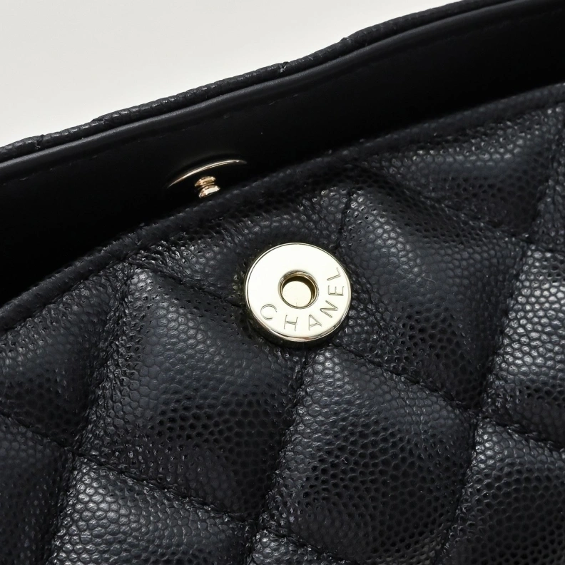 Unique Chxnxl Top Handle Bags 29006