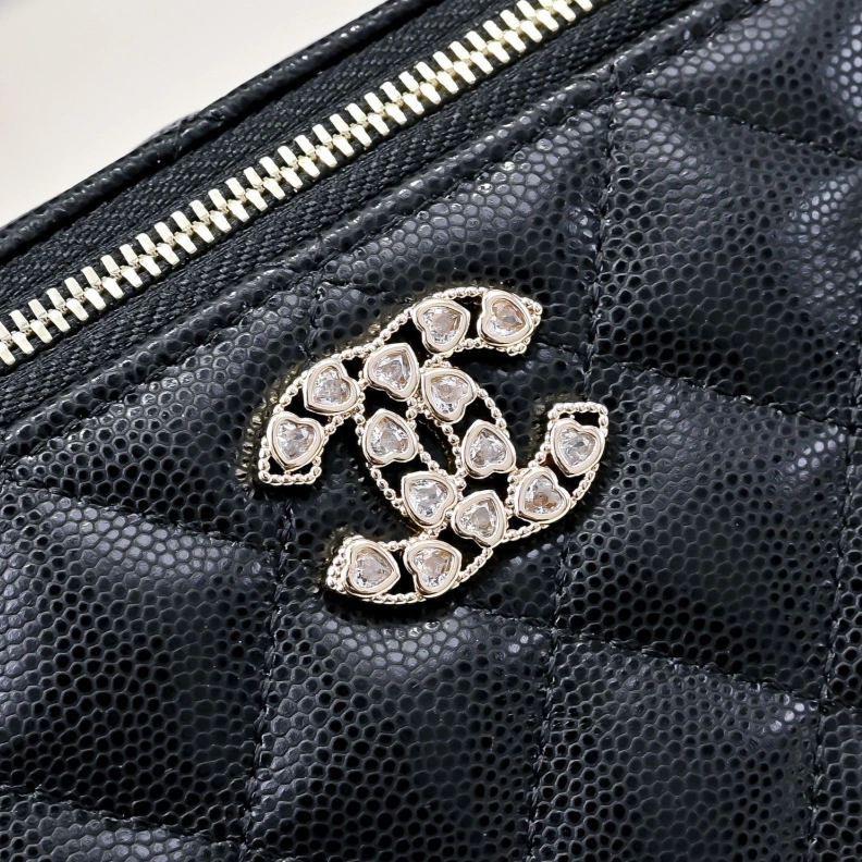 Trendy Chxnxl Cosmetic Bags 29218