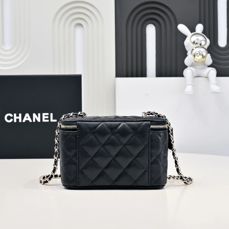 Trendy Chxnxl Cosmetic Bags 29218
