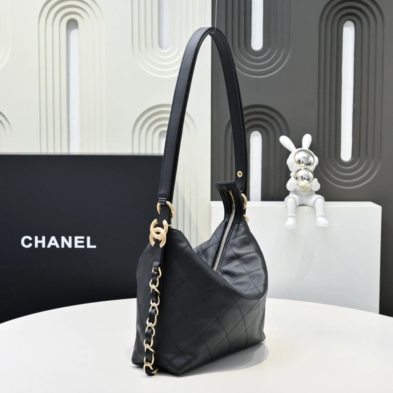UrbanStyle Chxnxl Top Handle Bags 29004