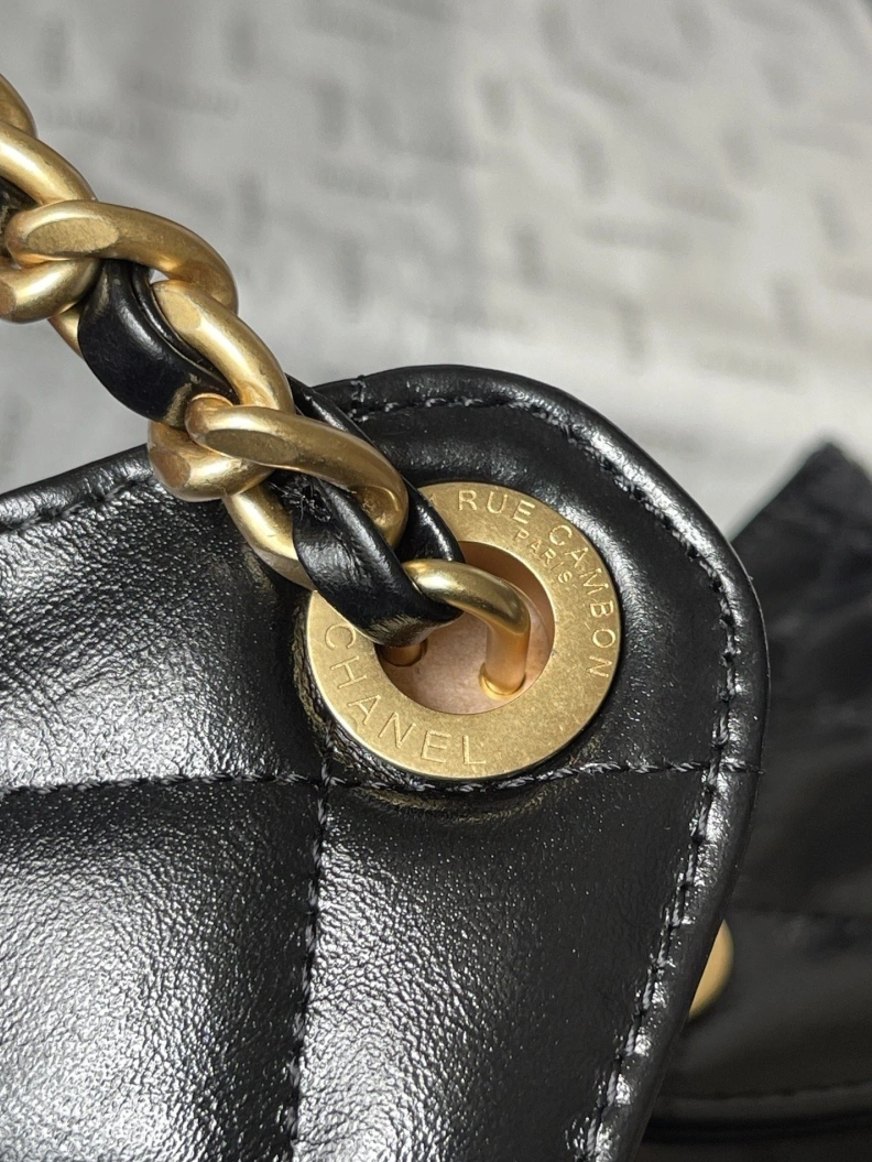 EyeCatching Chxnxl Top Handle Bags 28976