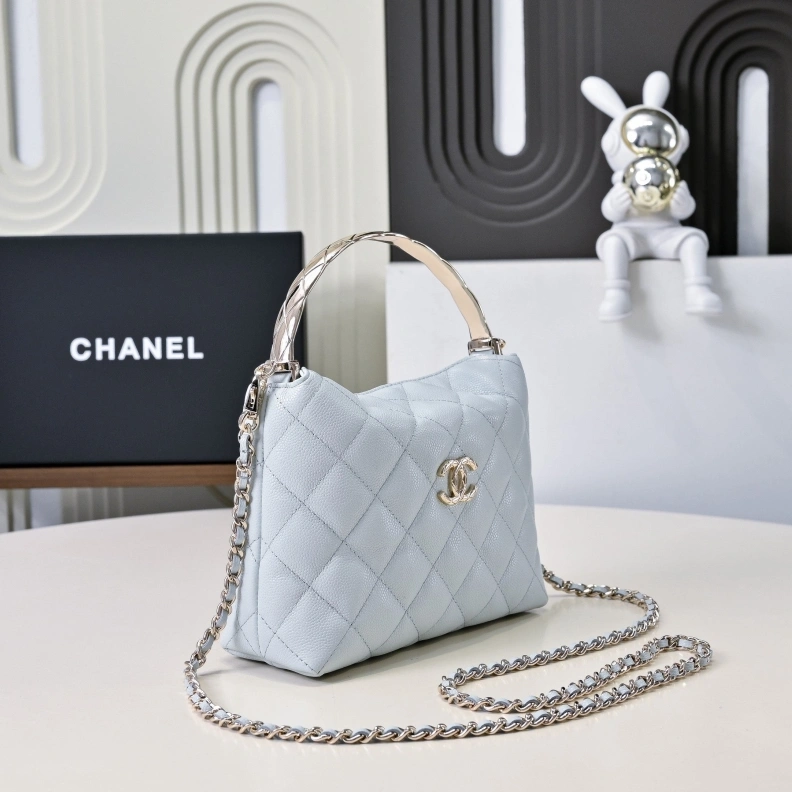 WellDesigned Chxnxl Top Handle Bags 28978