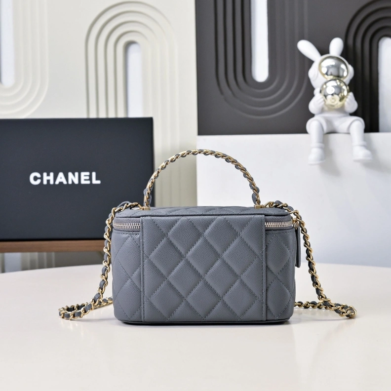 Sophisticated Chxnxl Cosmetic Bags 29206