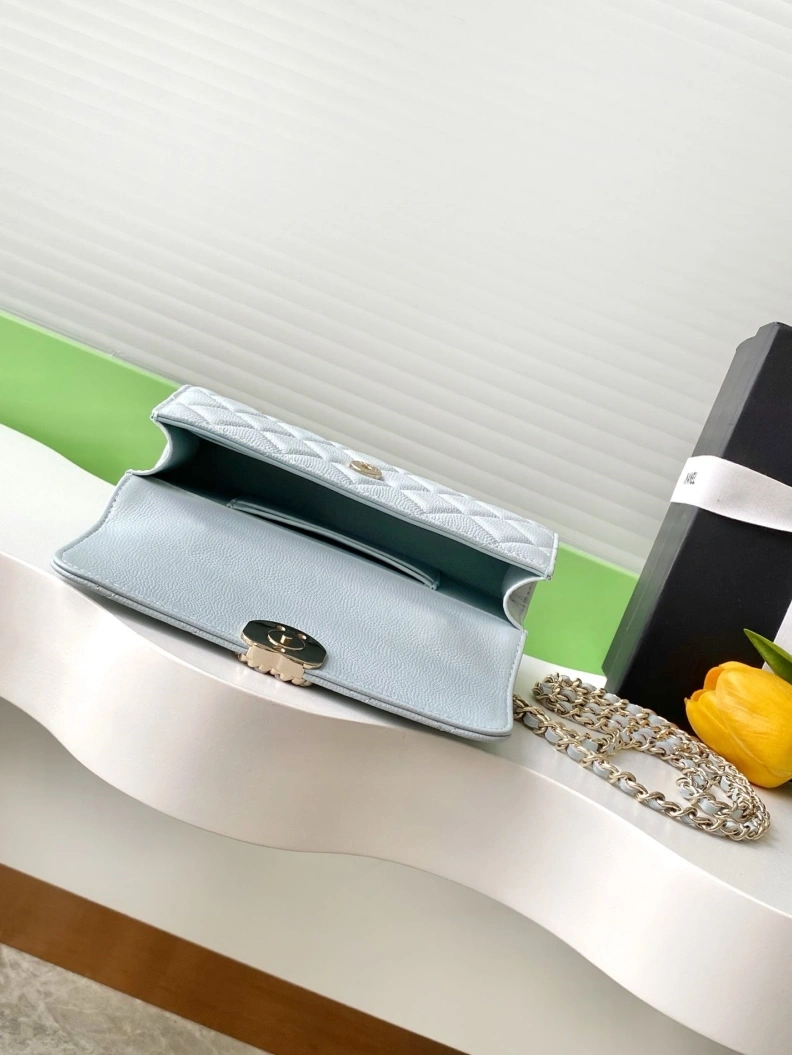 Modern Chxnxl Top Handle Bags 28952