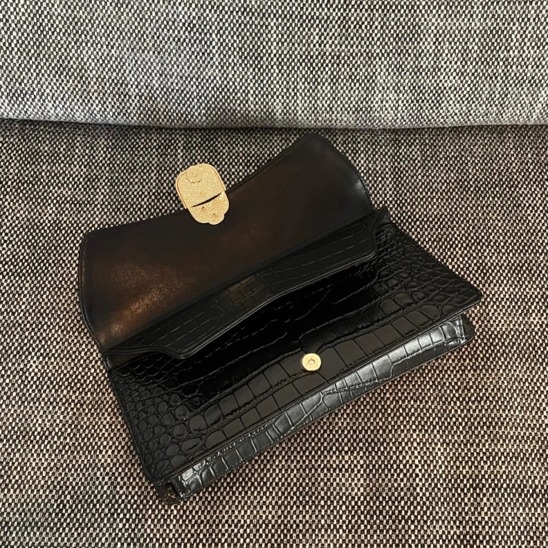 Sophisticated Chxnxl CF Series Bags 29245