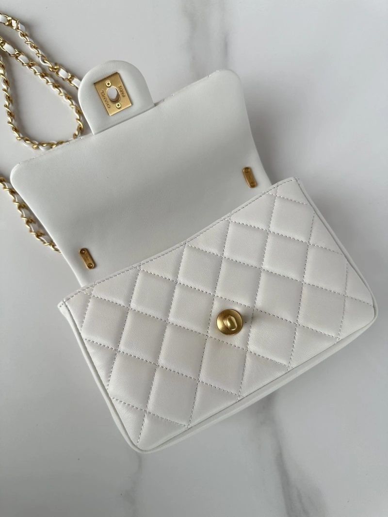 WellDesigned Chxnxl 19 Bags 31735