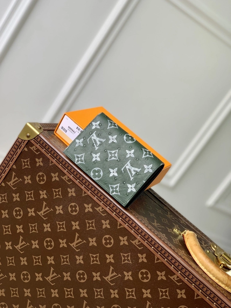 Efficient LX Wallets 3318