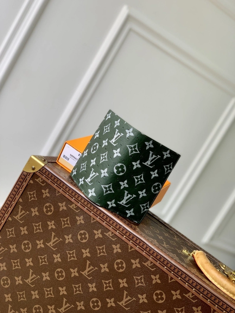 Efficient LX Wallets 3318