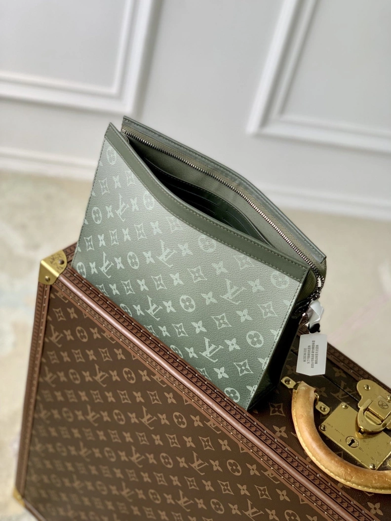 LX Clutch Bags Vibrant 3507