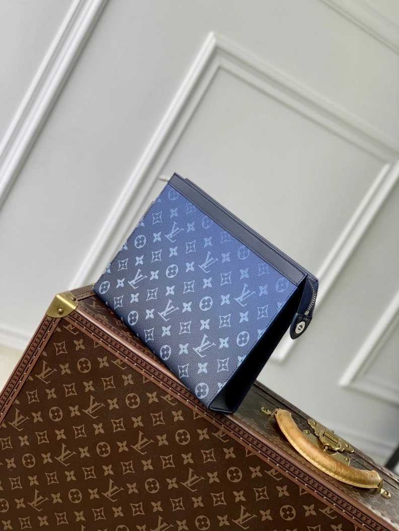 Breathable LX Clutch Bags 3459