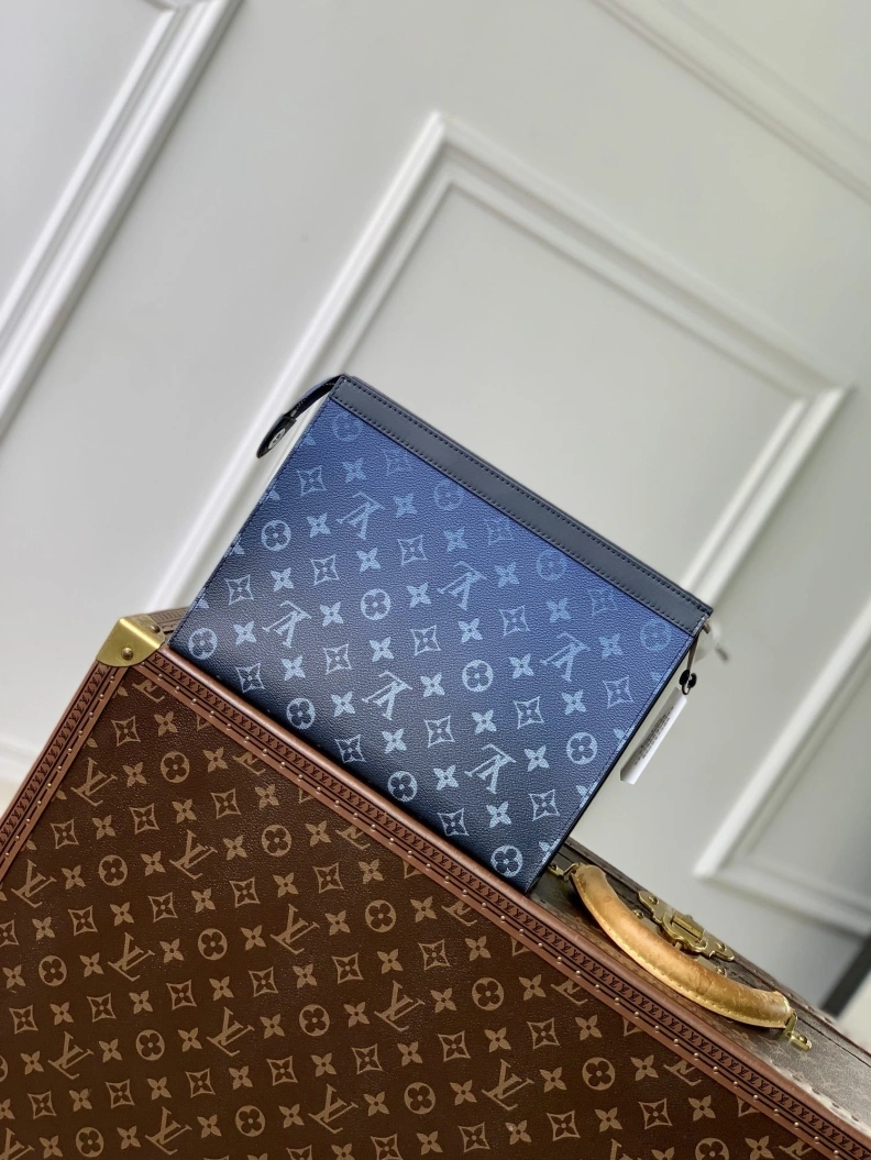 Breathable LX Clutch Bags 3459