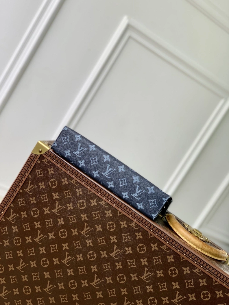 Breathable LX Clutch Bags 3459