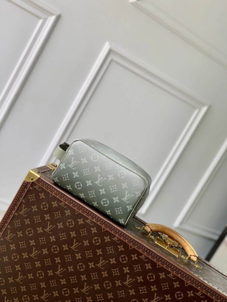 Refined LX Clutch Bags 3467