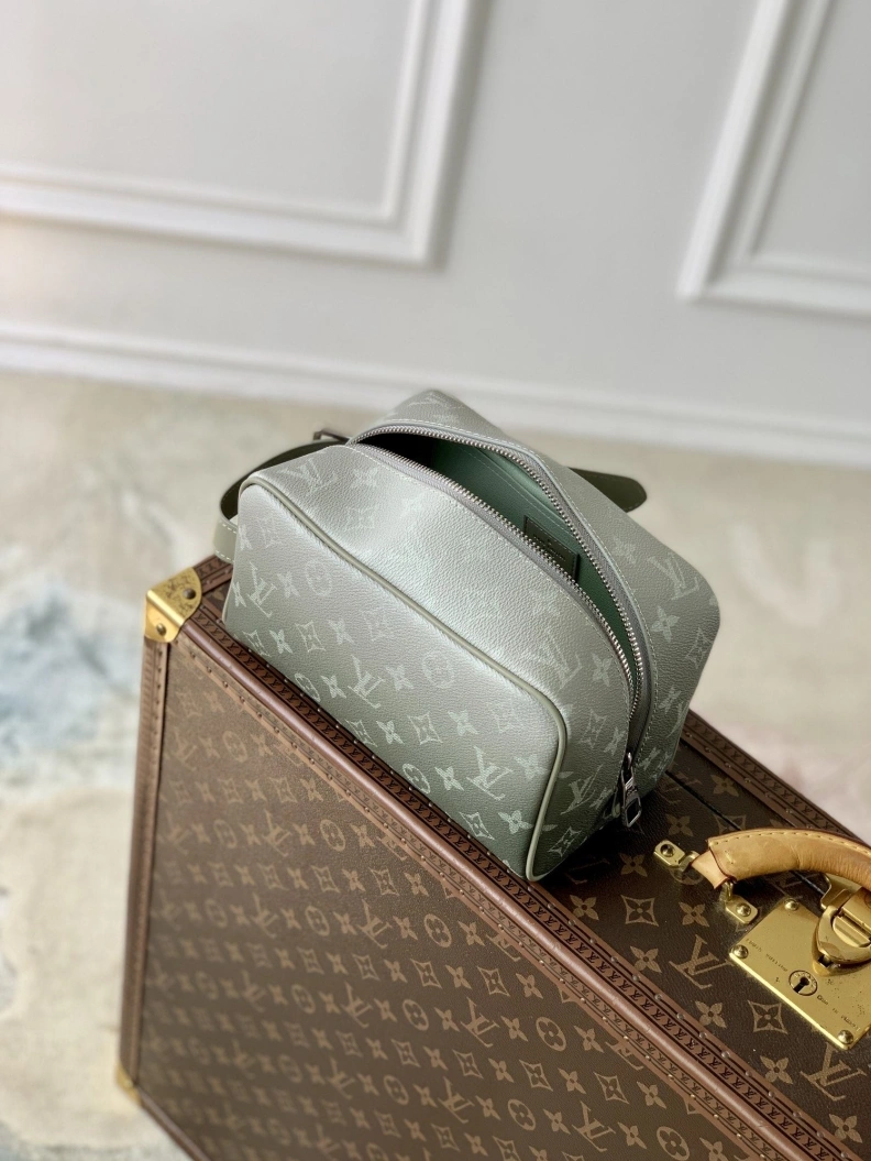Refined LX Clutch Bags 3467