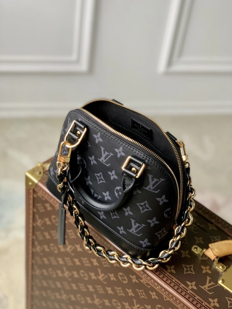 LX Top Handle Bags EyeCatching 3342